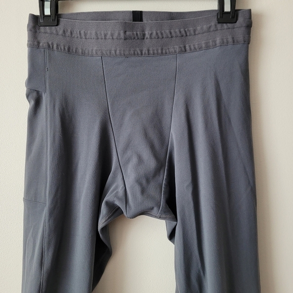 NIKE Dri Fit Tight Fit 3/4 Grey Training Base Layer Tights Size S - Picture 10 of 13